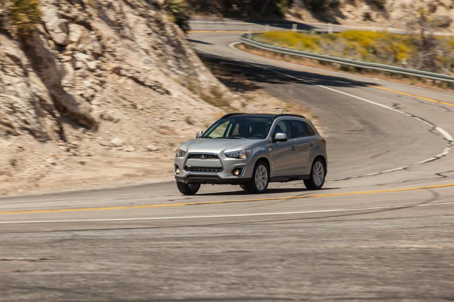  Mitsubishi Outlander Sport 2013 года  (фото 58 из 83)